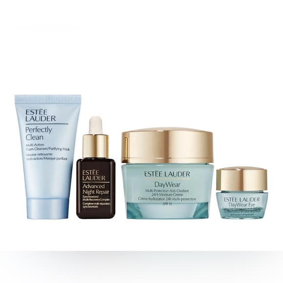 Estée Lauder 4-Pc Day Wear Moisturizer Skin Care Set - Picture 2 of 3